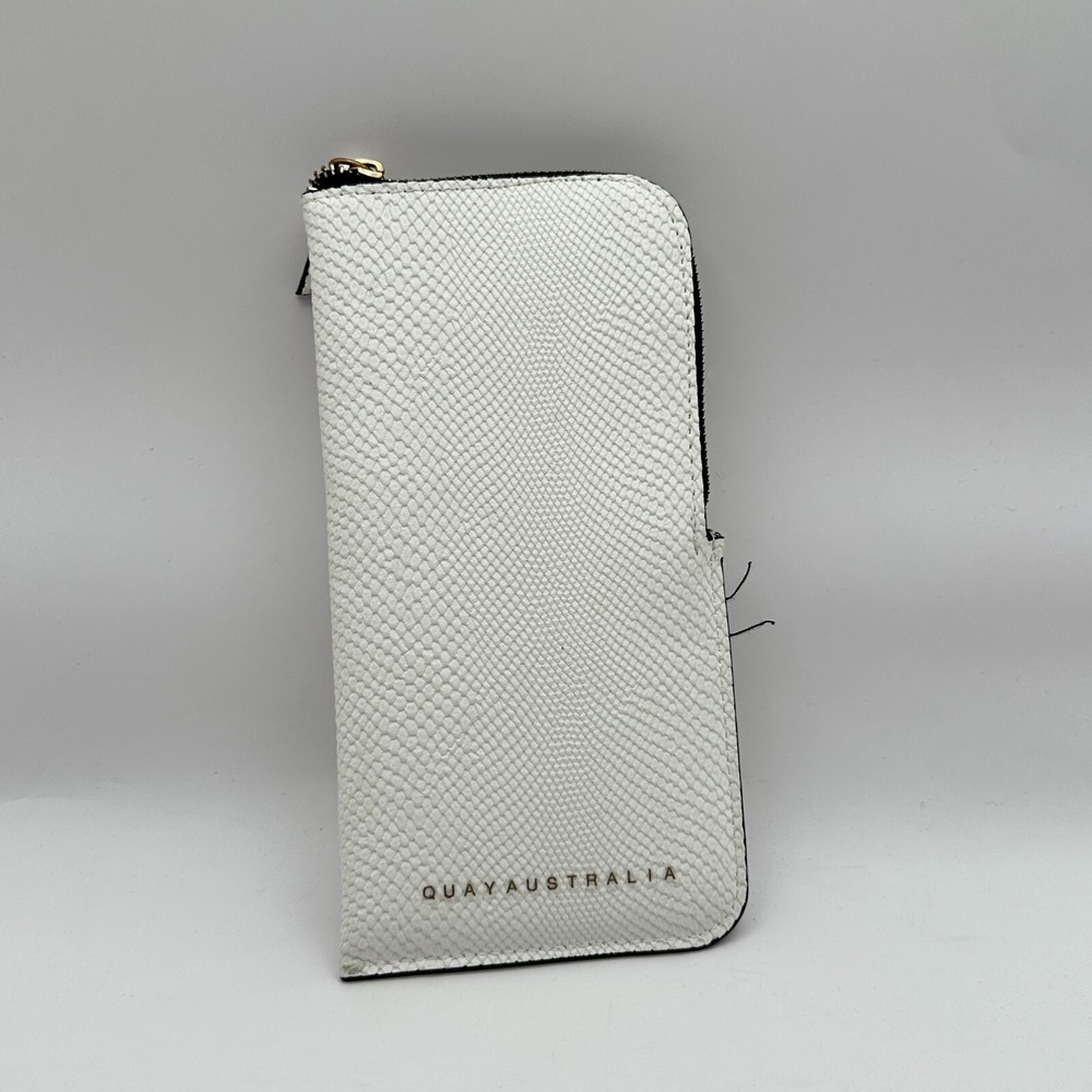 Quay Australia Sunglasses Case Snakeskin Texture Lined Rectangle White Zippered